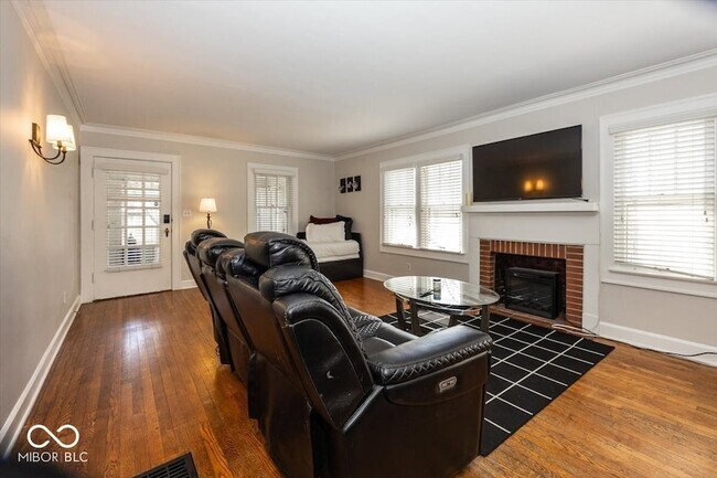 Building Photo - 6140 Winthrop Ave