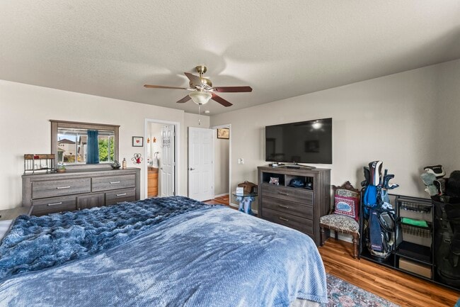 Building Photo - 6531 Passing Sky Dr