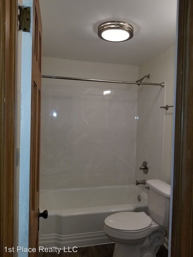 Building Photo - 1999 Elmwood Ave