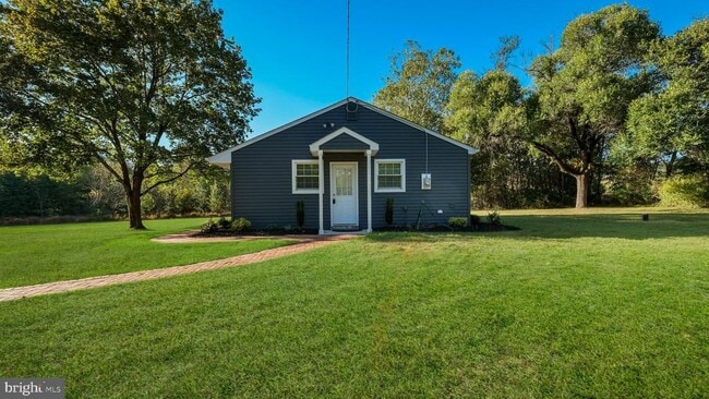 Building Photo - 1732 Creek Rd