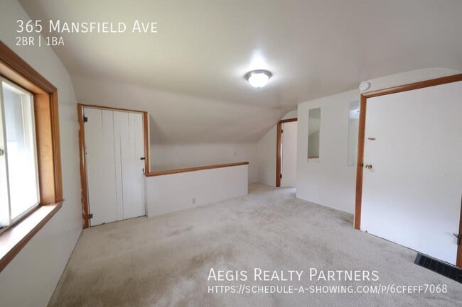 Building Photo - 365 Mansfield Ave