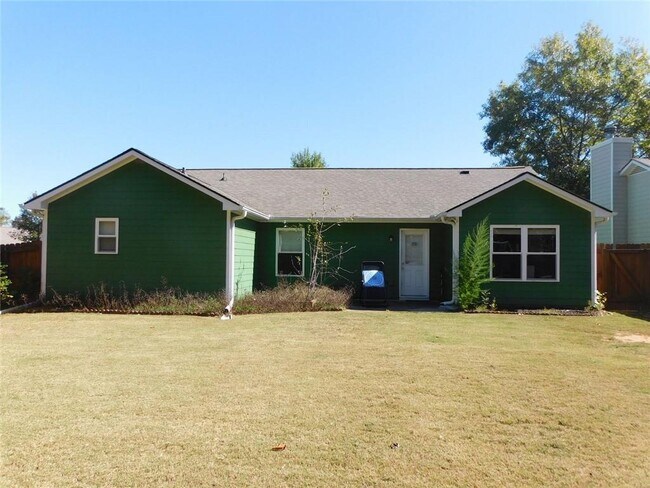 Building Photo - 206 Brookstone Trail