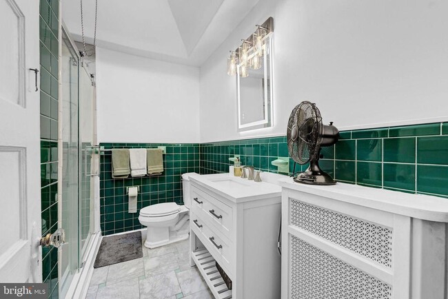 Building Photo - 5005 N 9th St