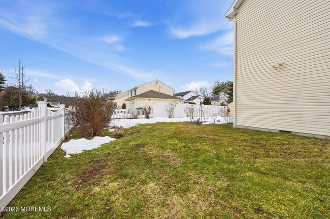 Building Photo - 720 Talmadge Ave