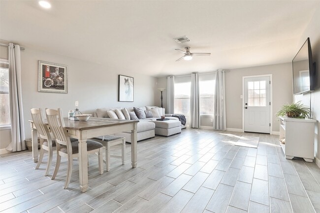 Building Photo - 3506 Jct Bend Ln