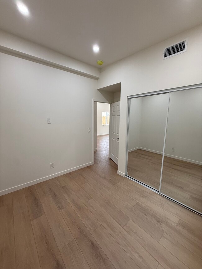 Building Photo - 13040 Terra Bella St