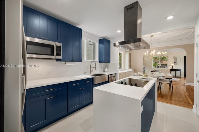 Building Photo - 320 NE 88th St