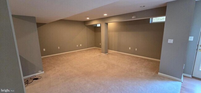 Building Photo - 25366 Vacation Pl