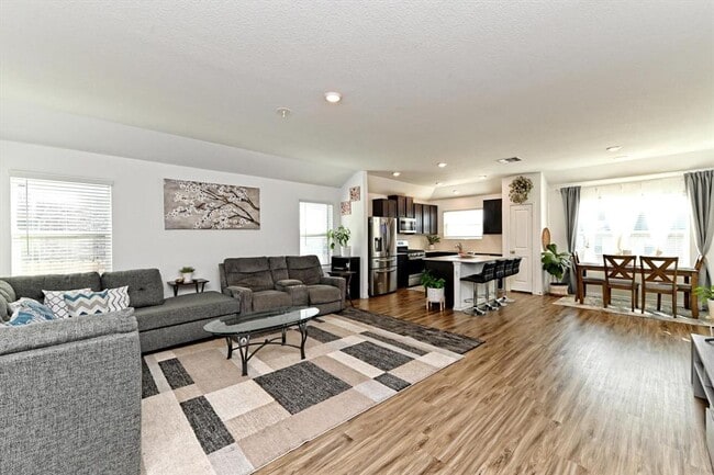 Building Photo - 6508 Strelitzia Cove