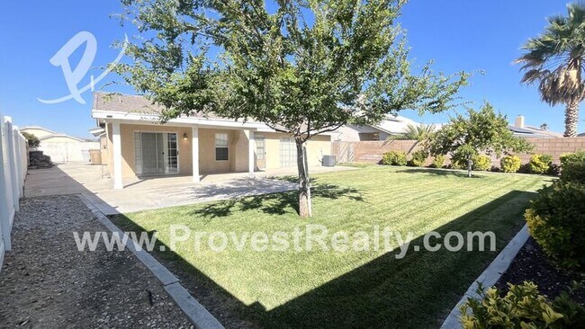 Building Photo - 13800 Driftwood Dr