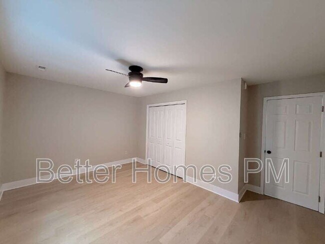 Building Photo - 104 Stowe Pl