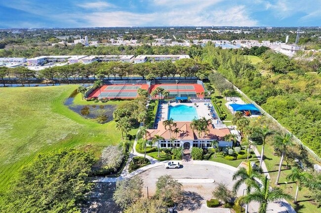 Building Photo - 1546 Yellowheart Way