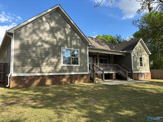 Building Photo - 317 Rosemont Rd SE