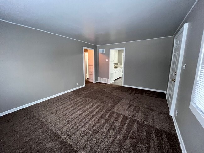 Building Photo - 2714 Manford St