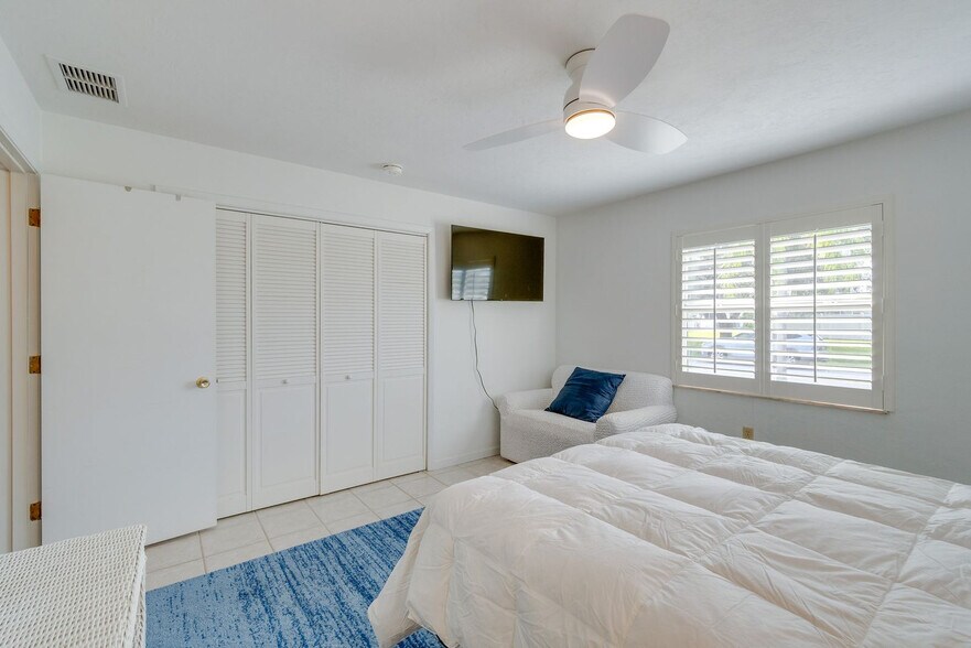 Building Photo - 6908 Antigua Pl