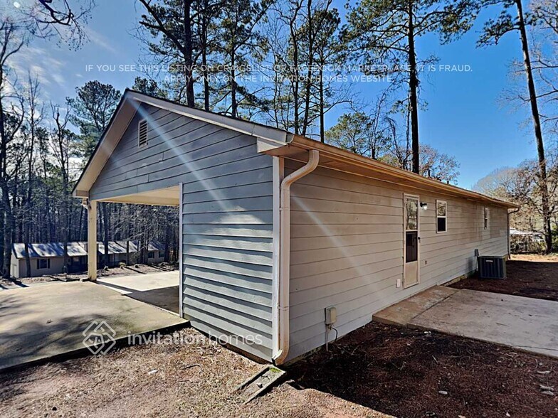 Building Photo - 3026 Beaver Dr