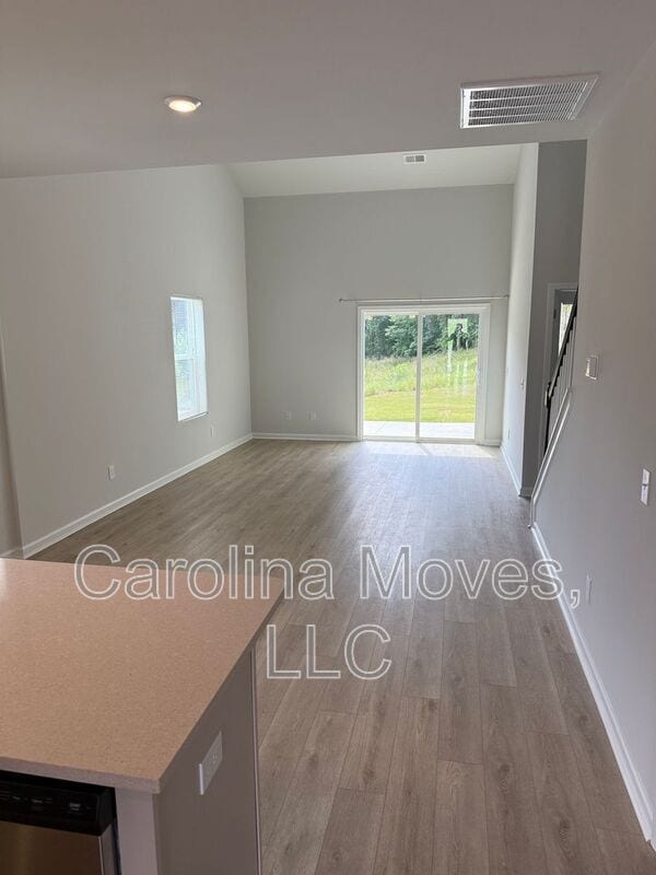 Building Photo - 1542 Alvin Pond Dr