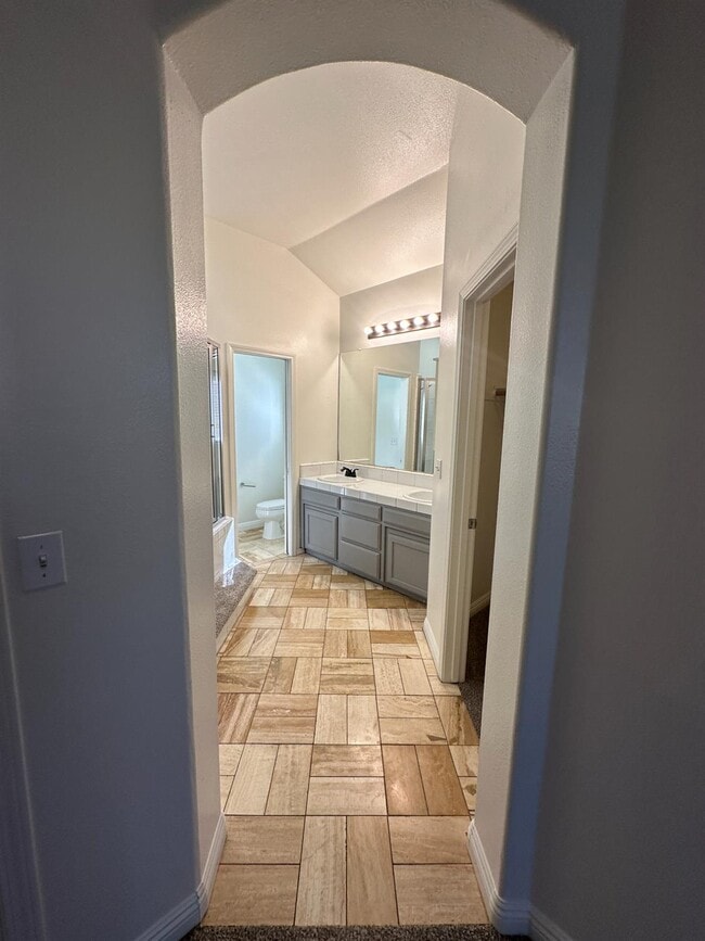 Building Photo - 7351 N Bain Ave