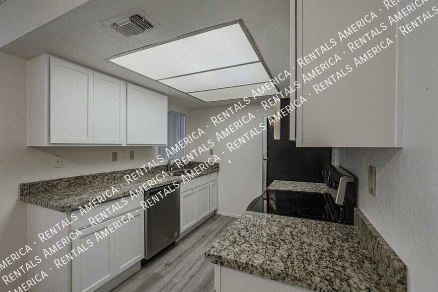 Building Photo - 6480 N 82nd St