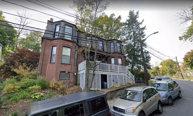 Building Photo - 38 Newton St