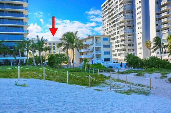 Building Photo - 1009 N Ocean Blvd