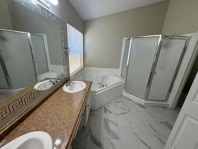 Building Photo - 2347 Blake Way