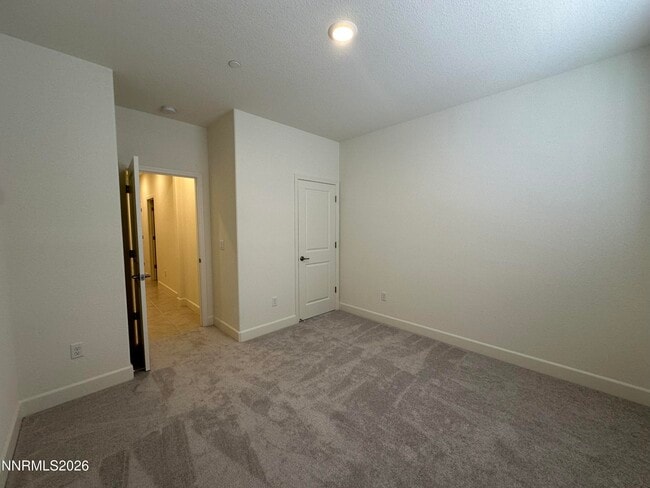 Building Photo - 6882 Pilot Peak Rd