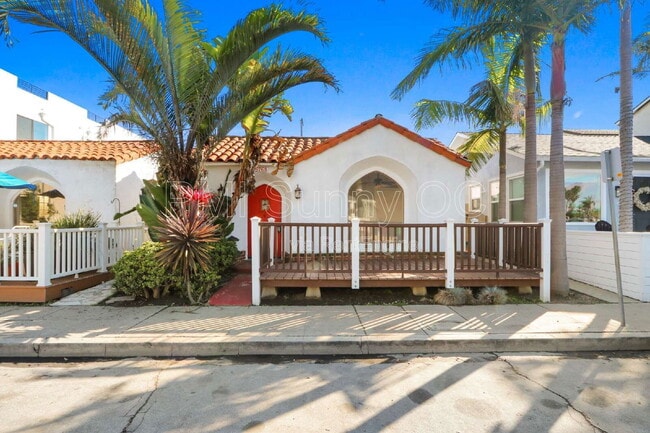 Building Photo - 5768 Campo Walk