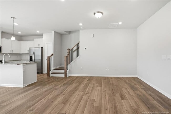 Building Photo - 1952 Dapple Dr