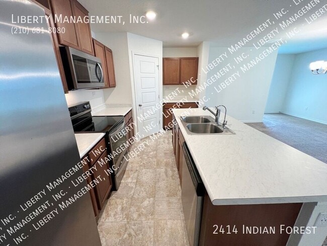 Building Photo - 2414 Indian Frst
