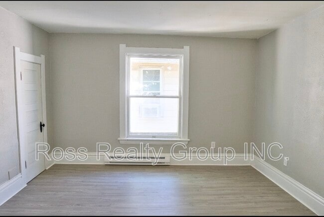 Building Photo - 825 Colburn St