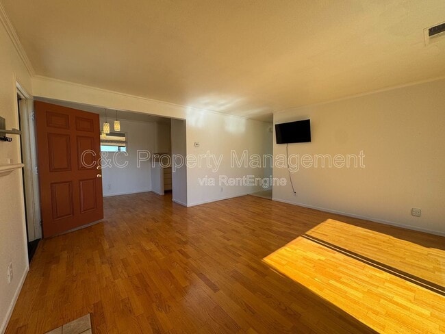 Building Photo - 192 Agua Caliente Rd W