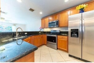 Building Photo - 22110 Majestic Woods Way