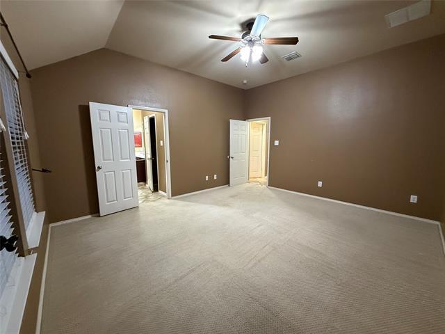 Building Photo - 816 Lake Grove Dr