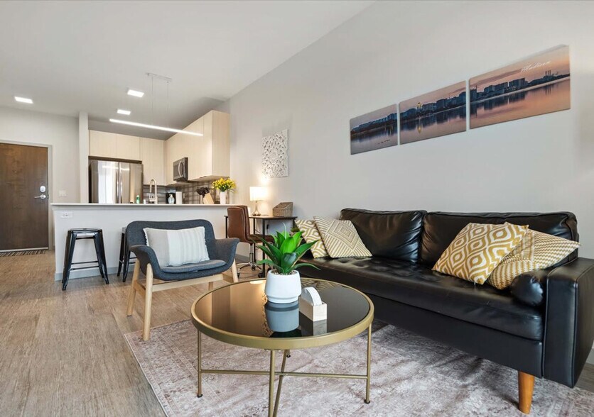 Building Photo - 5022 American Pkwy