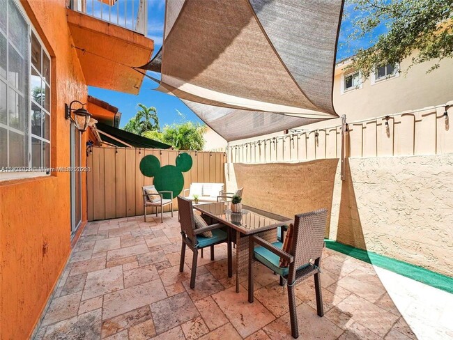 Building Photo - 7565 NW 177th Terrace