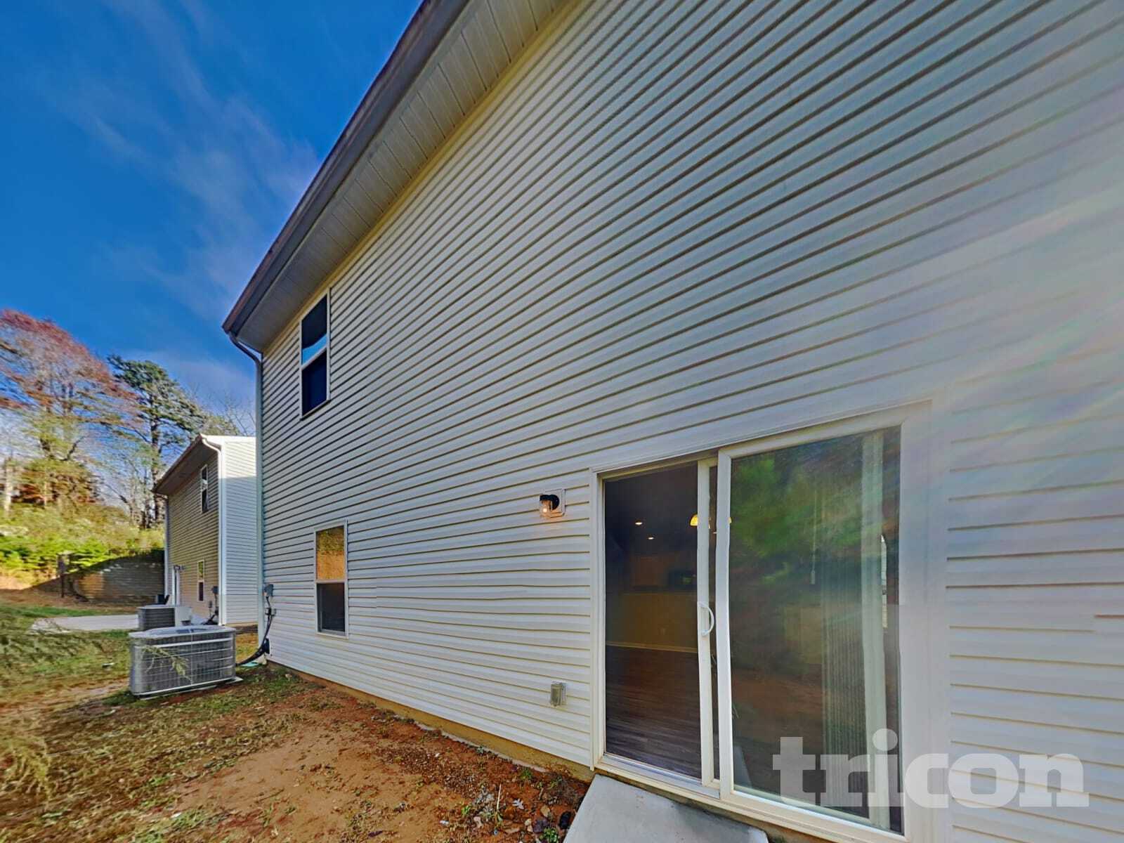 Building Photo - 2803 Yurman Rd