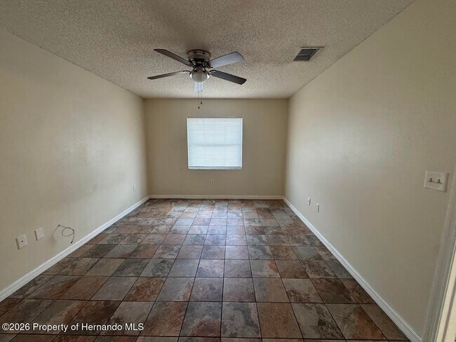 Building Photo - 5317 Woodridge Ln