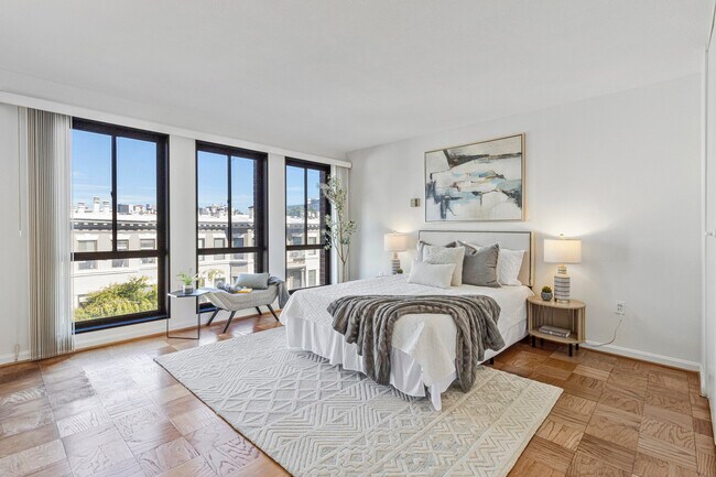 Building Photo - 1280 21st St NW