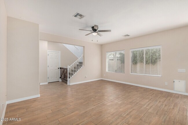 Building Photo - 11137 E Sonrisa Ave