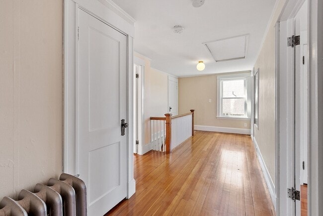 Building Photo - 300 Manet Ave