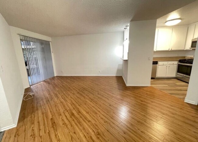 Interior Photo - 5050 Klump Ave
