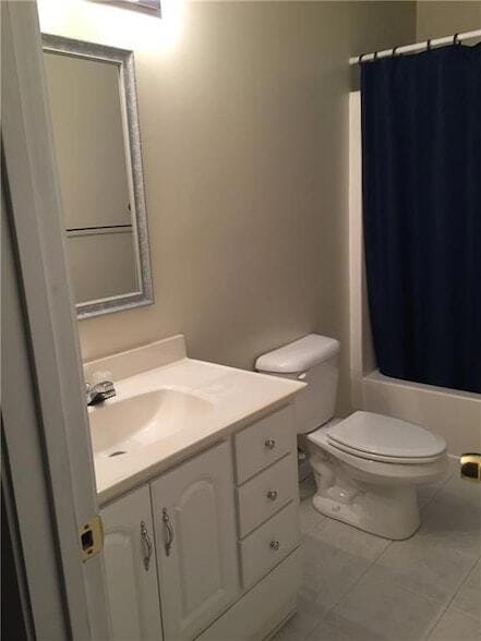 Building Photo - 685 Garibaldi St SW