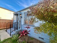 Building Photo - 6200-6202