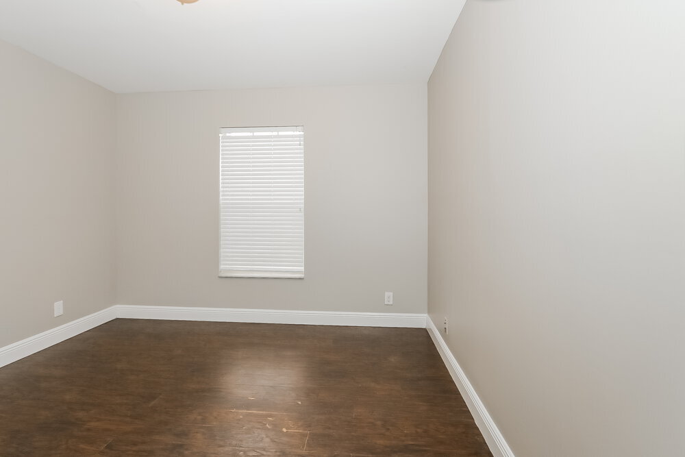 Building Photo - 2638 Country Golf Dr