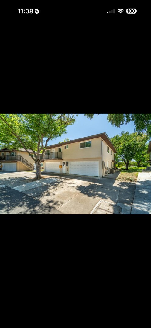 Building Photo - 1703 Donner Ave