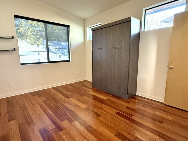 Building Photo - 416 Starlight Vlg Lp