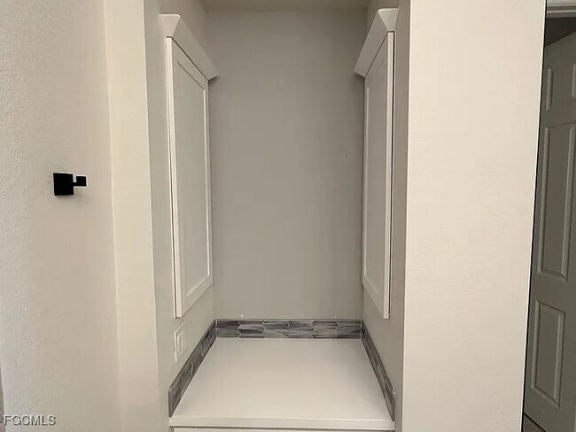 Building Photo - 4117 NW 22nd St