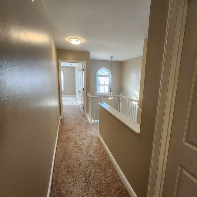 Building Photo - Morehead City Townhouse