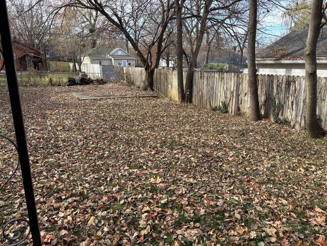 Building Photo - Ask About our Move in Special! Charming 3 Bed 1.5 Bath Home With Fenced Yard